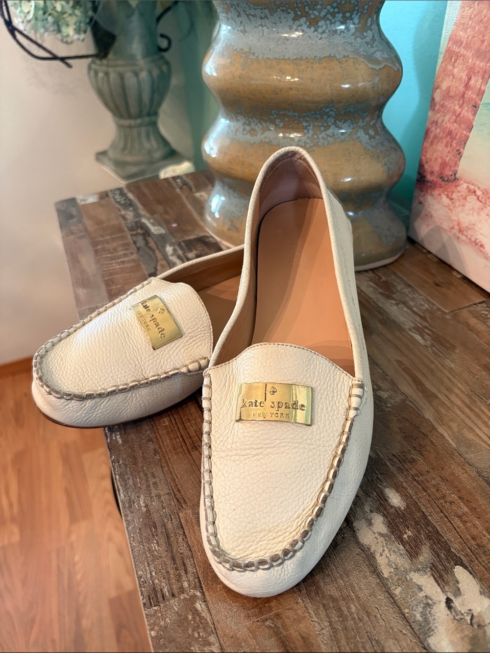 kate spade Cream Leather Loafers so cute nice condition